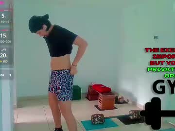 See Andy_gray01 online Now @ sex.co.it