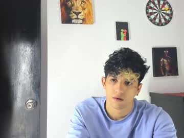 See Austin_wales online Now @ sex.co.it