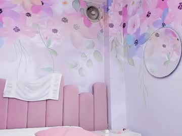 See Babyabril18 online Now @ sex.co.it