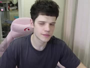 See Callme_christian online Now @ sex.co.it