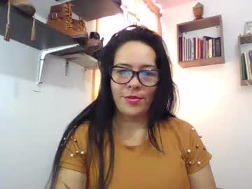 See Caroline_46 online Now @ sex.co.it