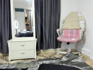 See Charlotte_47 online Now @ sex.co.it