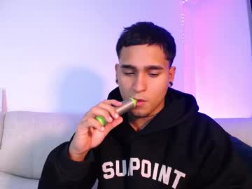 See Chriss_wg_ online Now @ sex.co.it
