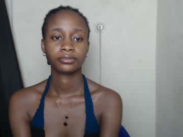 See Creamyxmuffin online Now @ sex.co.it
