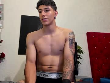 See Cristopher23_ online Now @ sex.co.it
