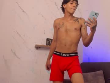 See Cro_mendoza online Now @ sex.co.it