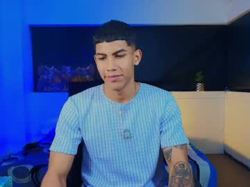 See Damian_latinxxx online Now @ sex.co.it
