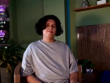 See Damian_salvatoree online Now @ sex.co.it