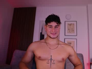See Davies_brown online Now @ sex.co.it