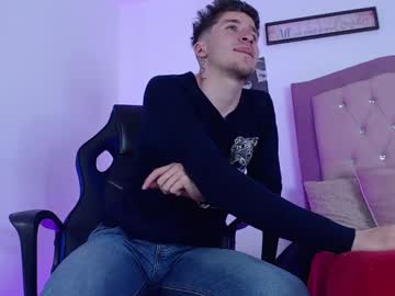 See Devid_moreno online Now @ sex.co.it