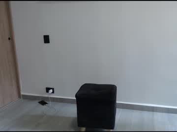 See Hot_mommymia online Now @ sex.co.it