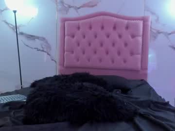 See Jade__20 online Now @ sex.co.it
