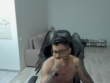 See Jonnyporn1 online Now @ sex.co.it