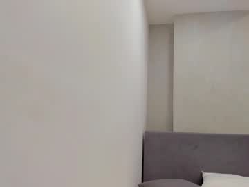 See Laravillalobos online Now @ sex.co.it