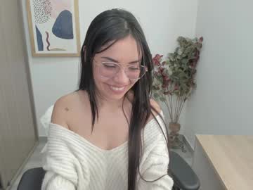 See Lauryn_chills online Now @ sex.co.it