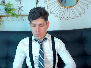 See Liamduvall online Now @ sex.co.it