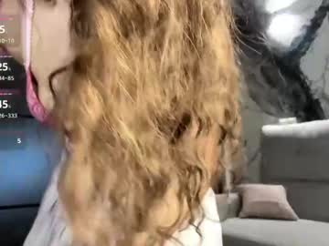 See Lili_hotly online Now @ sex.co.it