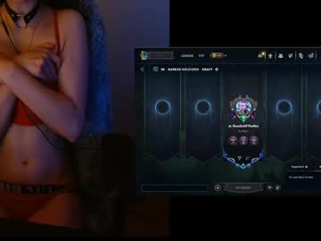 See Lilythrone online Now @ sex.co.it