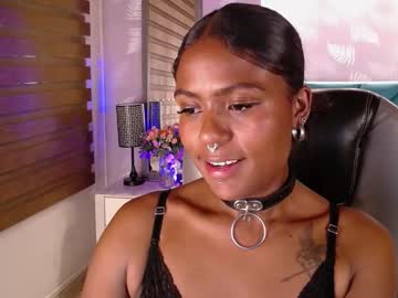 See Lucie_harper online Now @ sex.co.it