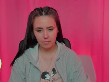 See Lunalinee online Now @ sex.co.it