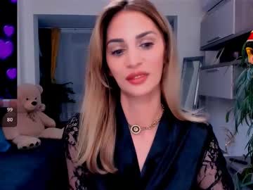 See Madyeroberts online Now @ sex.co.it