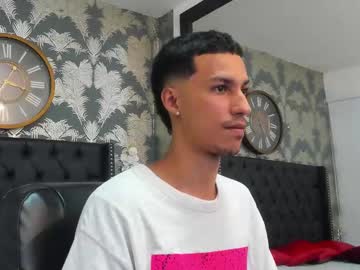 See Marcus_jeron online Now @ sex.co.it