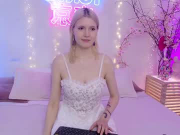 See Nellloyns online Now @ sex.co.it