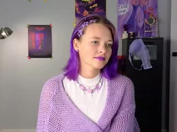 See New_purple online Now @ sex.co.it