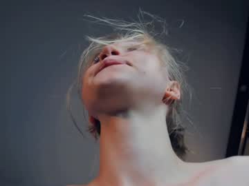 See One_1ove online Now @ sex.co.it
