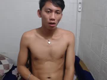 See Skinny_guy29 online Now @ sex.co.it
