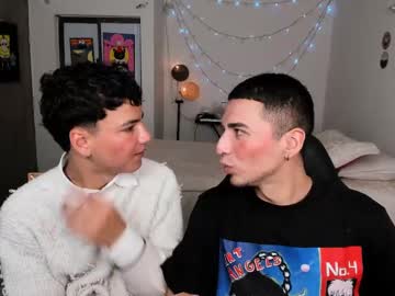 See Sweet_boys_xx online Now @ sex.co.it
