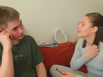 See Tenderlovesss online Now @ sex.co.it