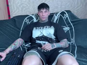 See Tommy__gun_ online Now @ sex.co.it