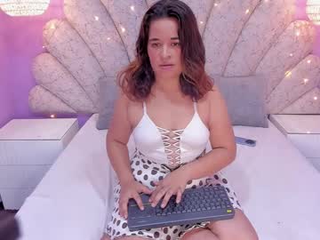 See Vicky_noir online Now @ sex.co.it
