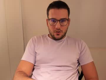 See Vito_ferrero online Now @ sex.co.it