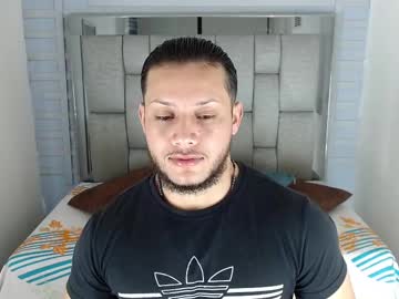 See Williamjhom_ online Now @ sex.co.it