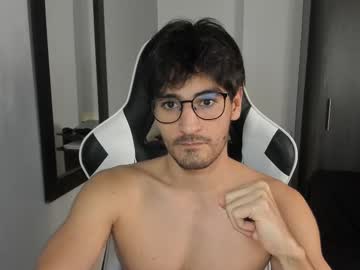 See Zarthurboy online Now @ sex.co.it