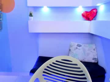 See Zoe_deluxe online Now @ sex.co.it