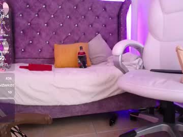 See Zoe_smith7 online Now @ sex.co.it